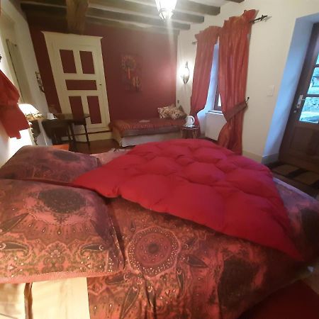 La Cuverie Du Chateau Corcelles-les-Arts Luaran gambar