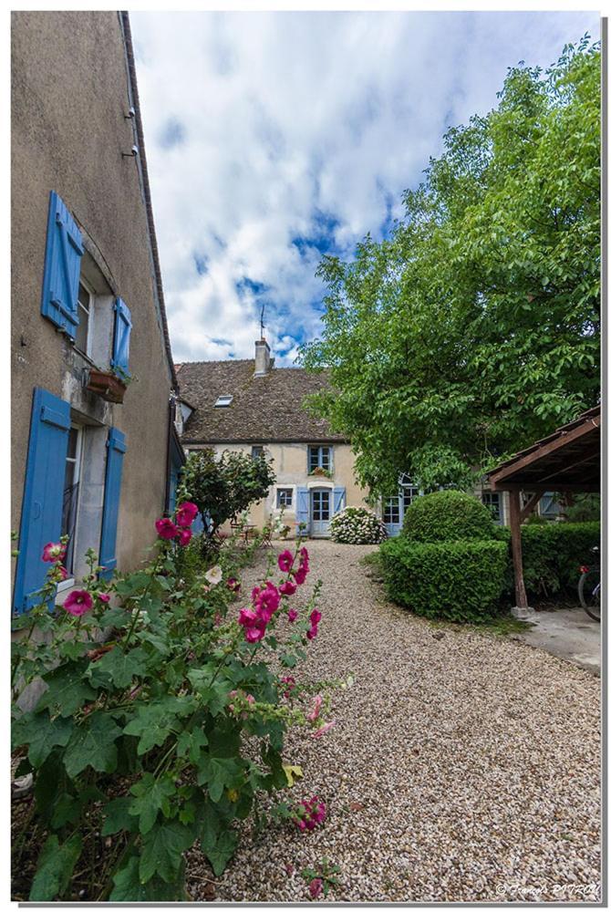 La Cuverie Du Chateau Corcelles-les-Arts Luaran gambar