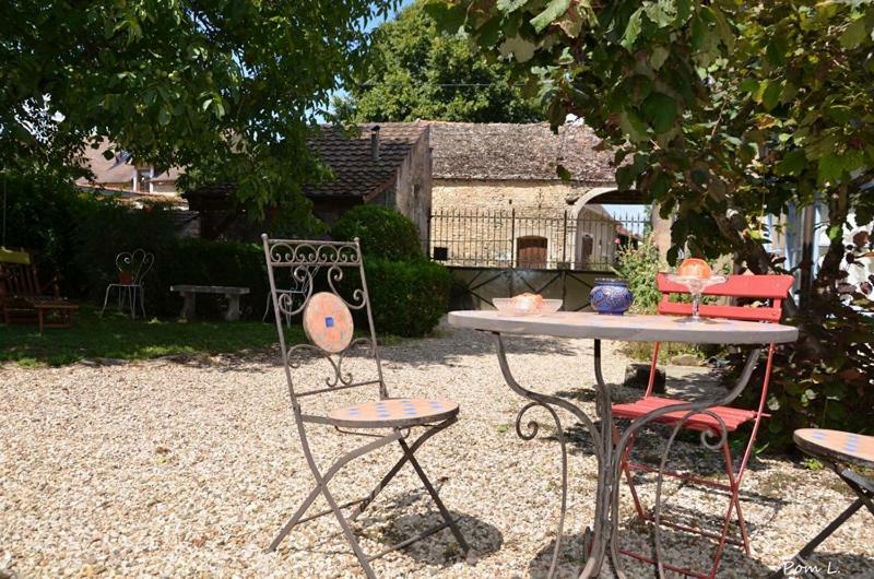 La Cuverie Du Chateau Corcelles-les-Arts Luaran gambar